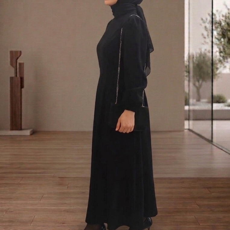 Minimalist Form Bağlamalı Elbise